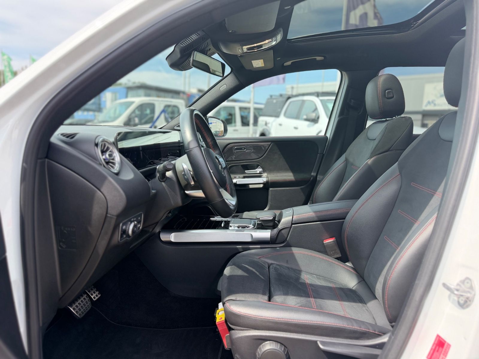 Mercedes-Benz GLB 250 4Matic AMG Line 7 Sitze foto 12