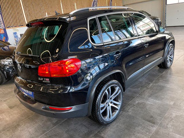 Volkswagen Tiguan Sport & Style 4Motion *NAVI*AHK*XENON*RFK