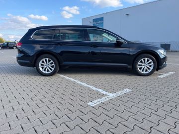 Volkswagen Passat Variant - 4