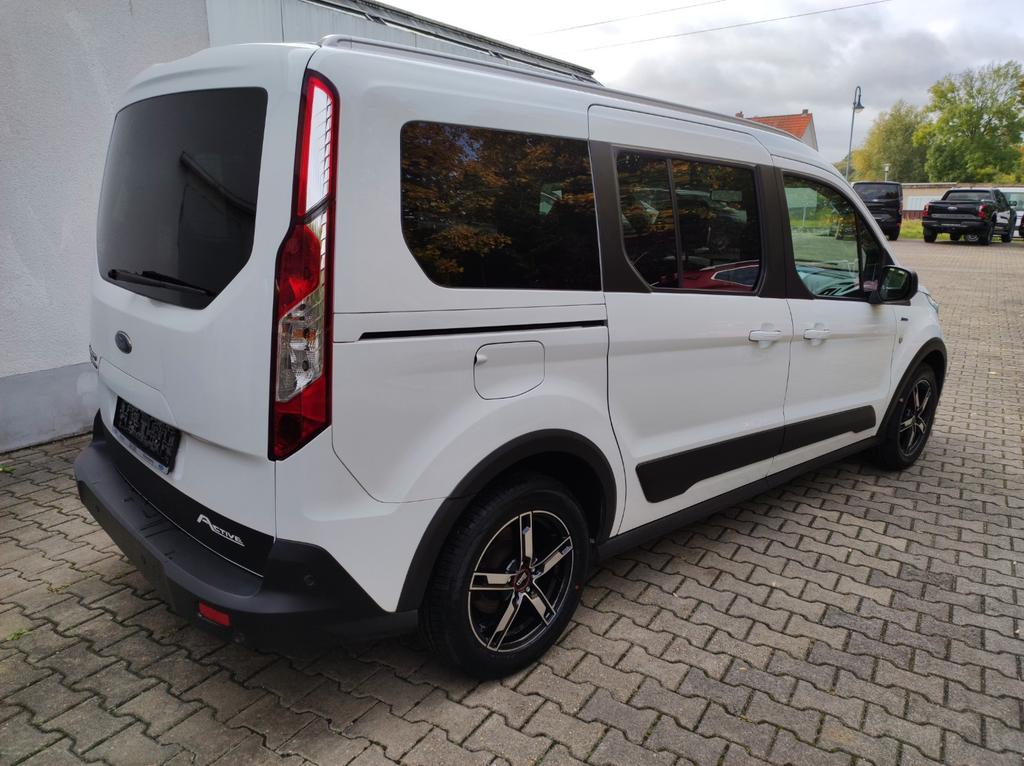 Ford Grand Tourneo