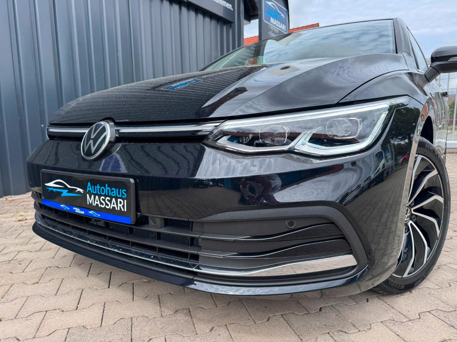 Volkswagen Golf VIII Lim. Style eTSI ACT Automatik, Navi...