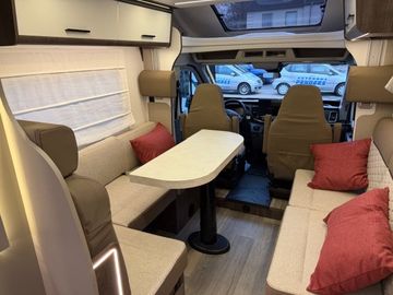 Bild 6 Benimar TESSORO 425 2026 Northautokapp Markise Heckstütz