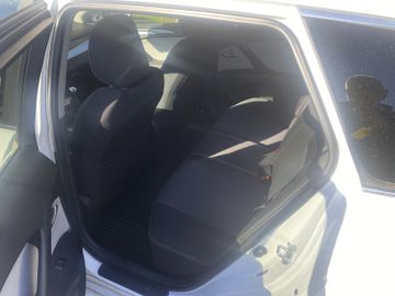 Toyota Avensis - 6