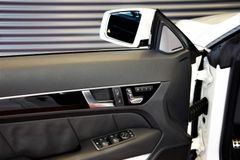 Fahrzeugabbildung Mercedes-Benz E 350 Cabrio AMG harman-k LED Distronic Airscarf