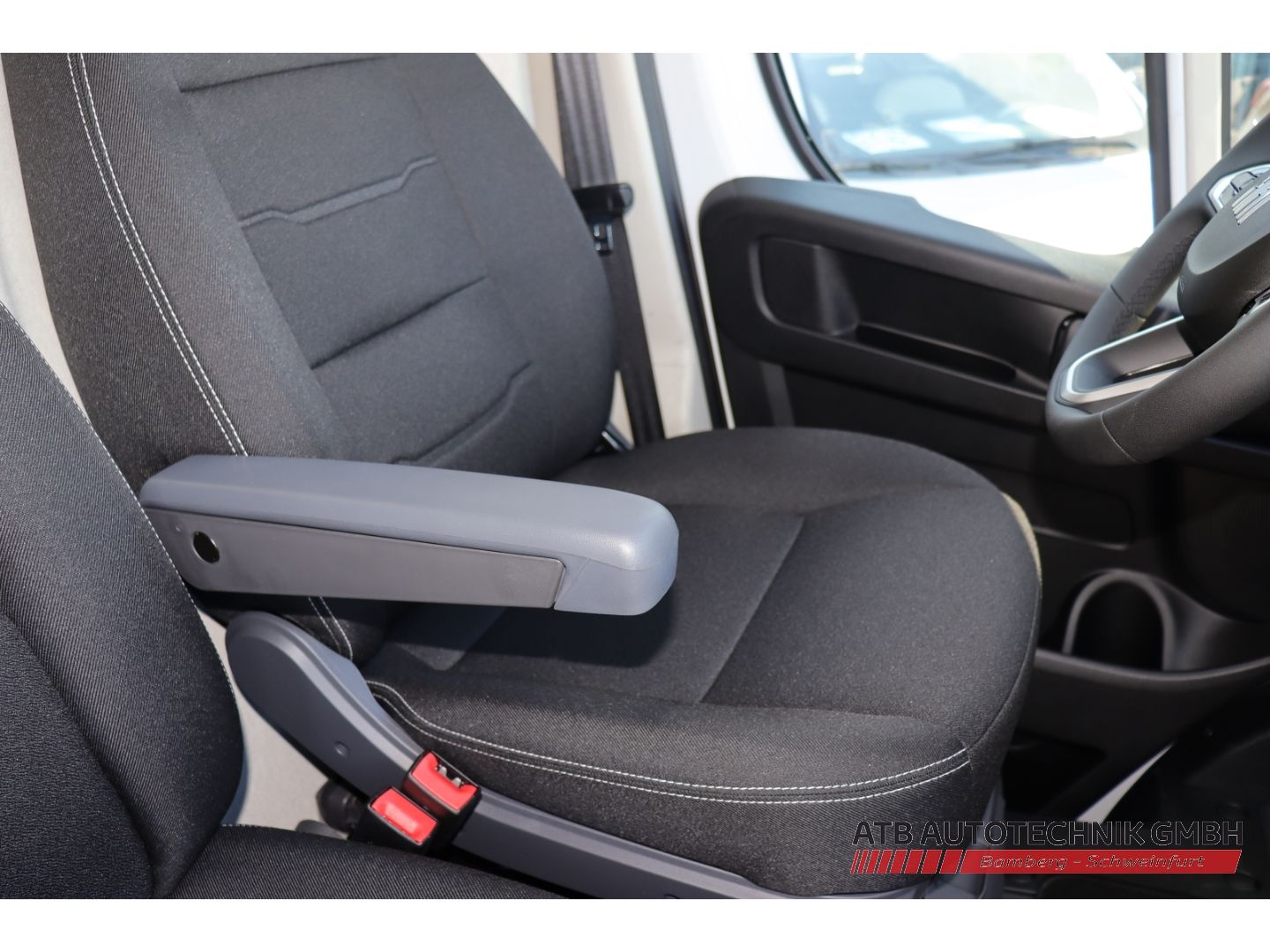 Fahrzeugabbildung Fiat Ducato Serie 2 MY26 KaWa L3H2 3,5T Diesel 140 AT