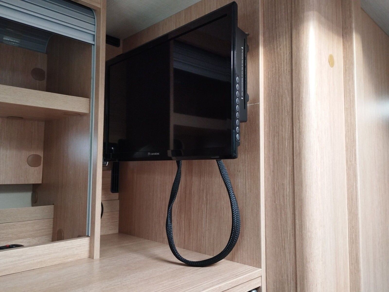 Fahrzeugabbildung Sunlight T 65 SAT,Markise,Fahrradträger,TV,Navi