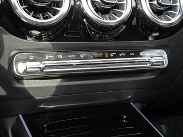 2021 Mercedes-BENZ EQA — миниатюра 18