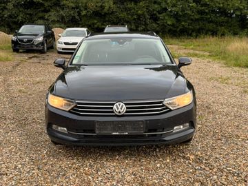 Volkswagen Passat Variant - 2