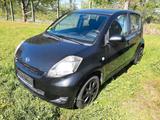 Daihatsu Sirion 1.0 - - schwarze Daihatsu Sirion