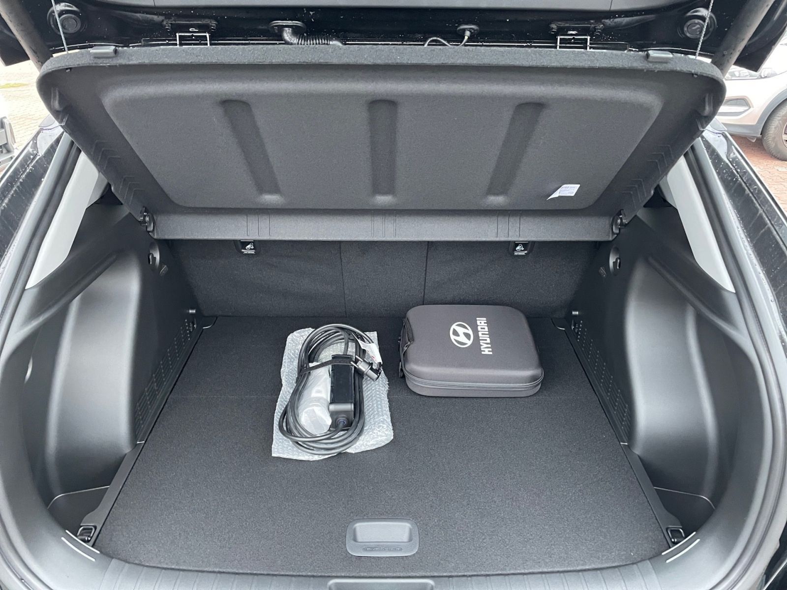 Fahrzeugabbildung Hyundai KONA Trend Elektro 65 kWh Assi Paket el.HK