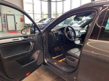 Volkswagen Touareg 4.2 TDI 4-Motion DSG *NAVI*ACC*AHK*LED*