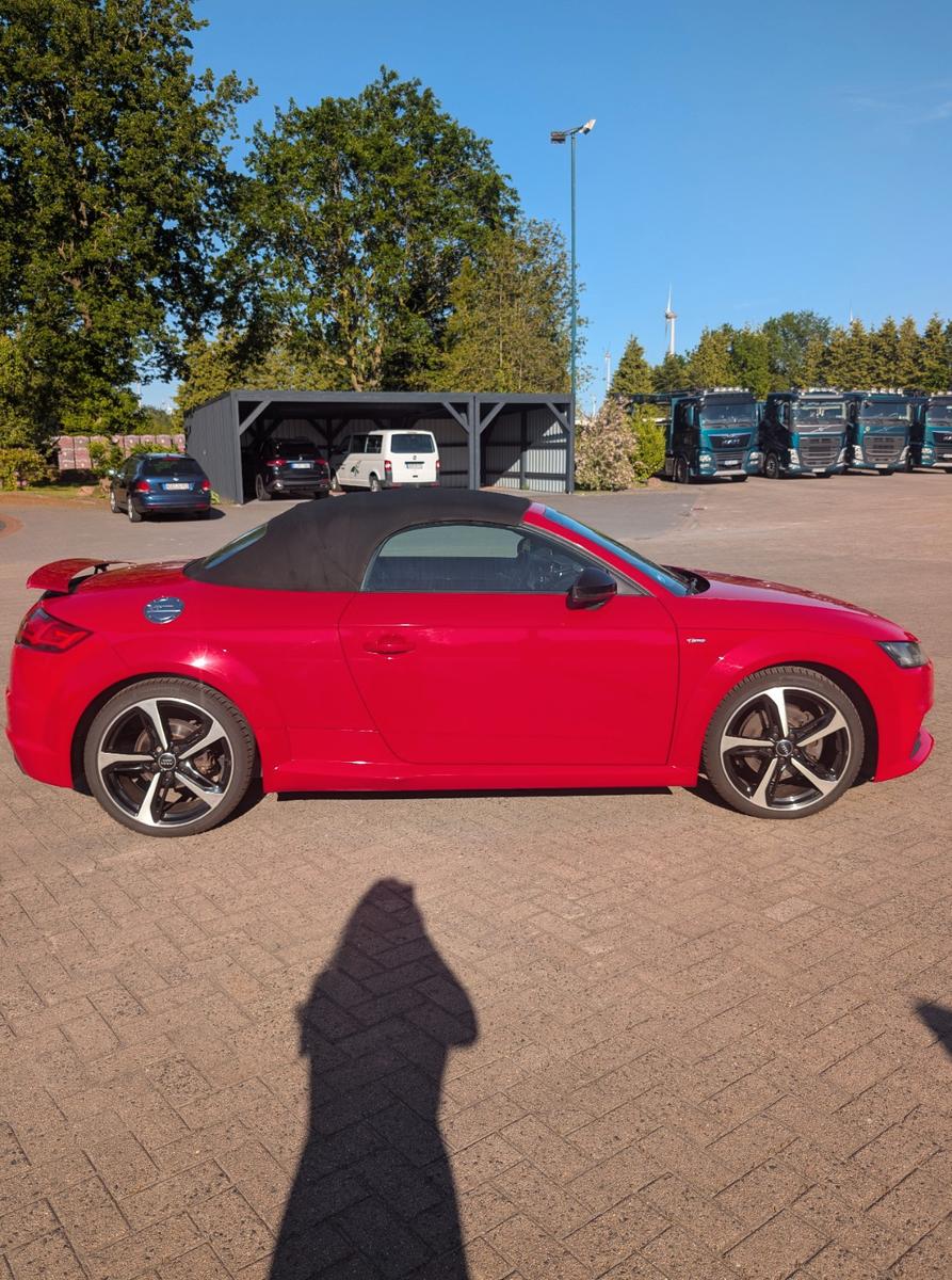 Audi TT Roadster 2.0 TDI ultra - S-line
