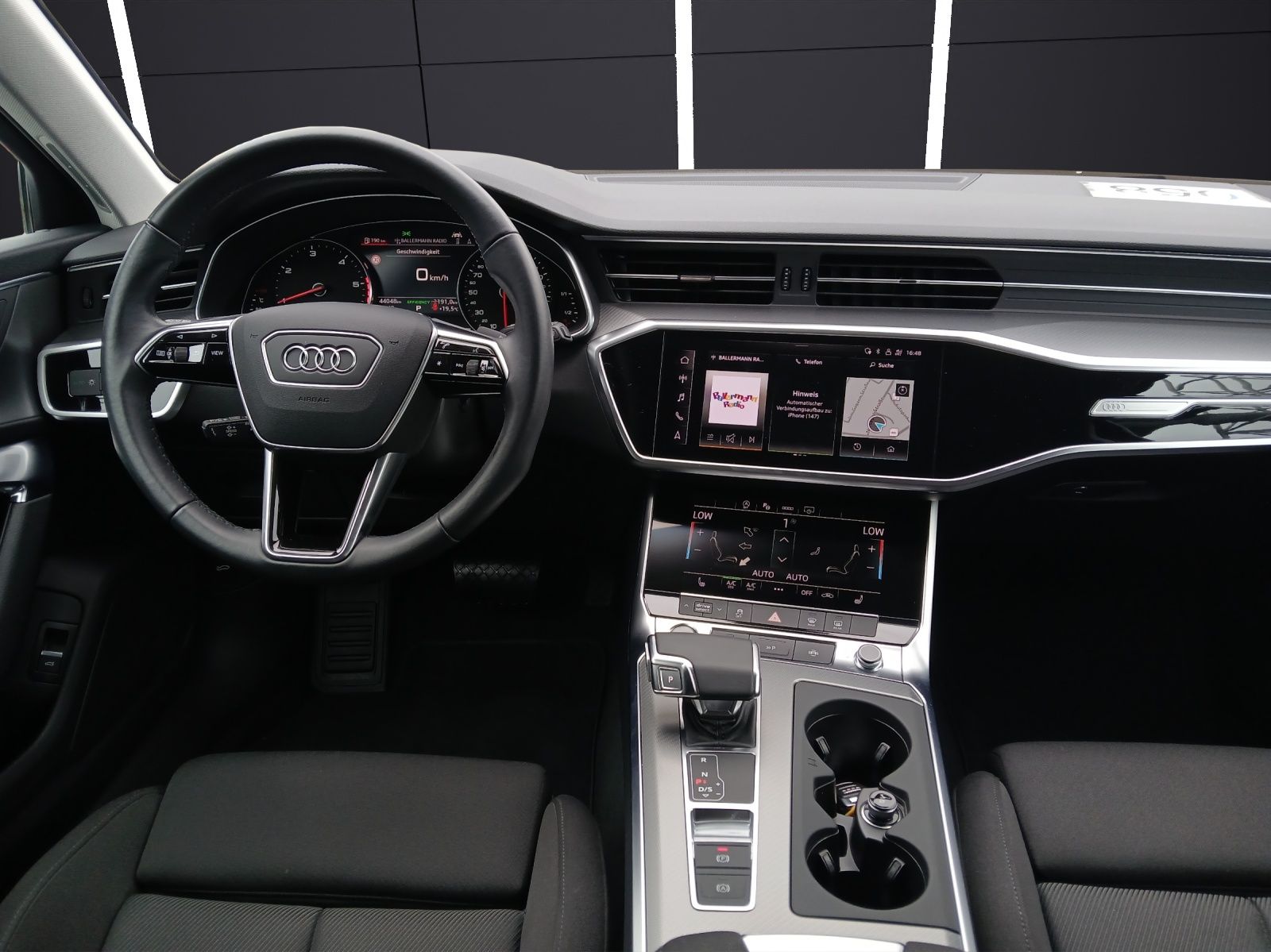 Fahrzeugabbildung Audi A6 Avant TDI sport Matrix Navi ACC Sound