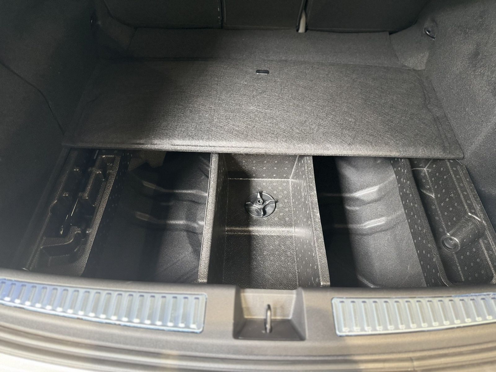 Renault Rafale - Bild 15