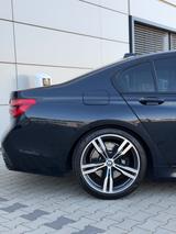 BMW 730d - M-Paket/Schiebedach/Apple CarPlay/Head-Up - BMW 730 in Essen