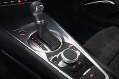 Fahrzeugabbildung Audi TT Coupe 40 TFSI S-LINE S-TRONIC LED/SHZ/PDC/B&O