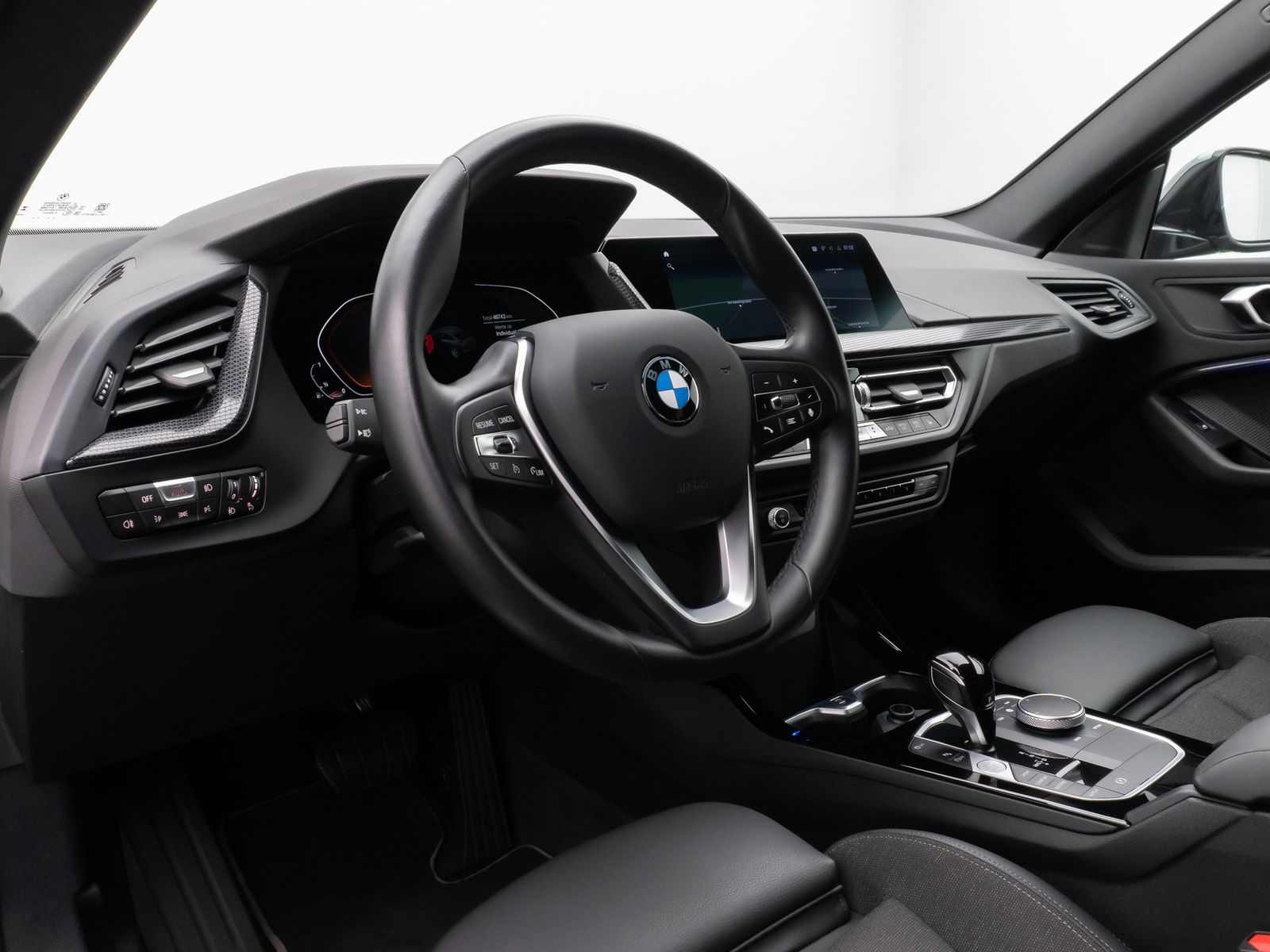 Fahrzeugabbildung BMW 218i Gran Coupé SportLine DAB PDC DrivAssist LED
