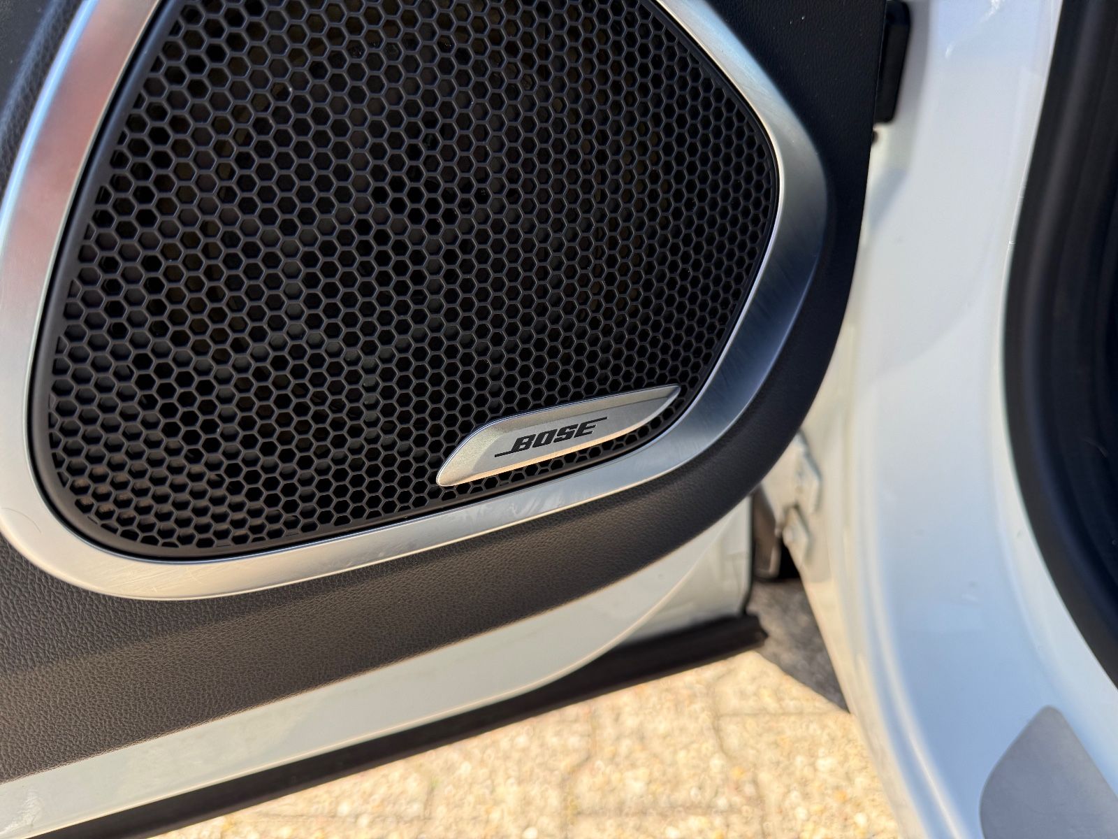 Fahrzeugabbildung Renault Captur BOSE Edition NAVI LED KAMERA AUTOMATIK