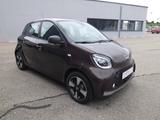 Smart ForFour forfour electric drive / EQ/Pano/Kamera - mit Elektro-Antrieb: Braun, Allwetterreifen