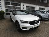 Volvo XC40 R Design AWD / PANORAMA / I-HAND