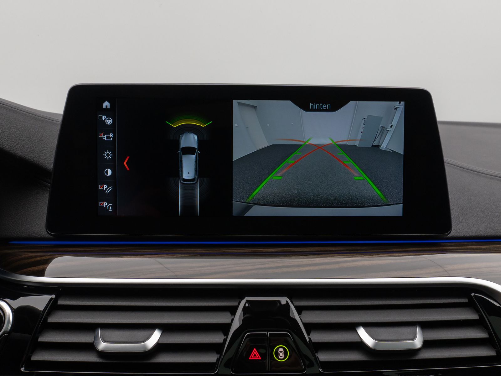 Fahrzeugabbildung BMW 540i xD Luxury Line Panorama Kamera HUD DAB H/K