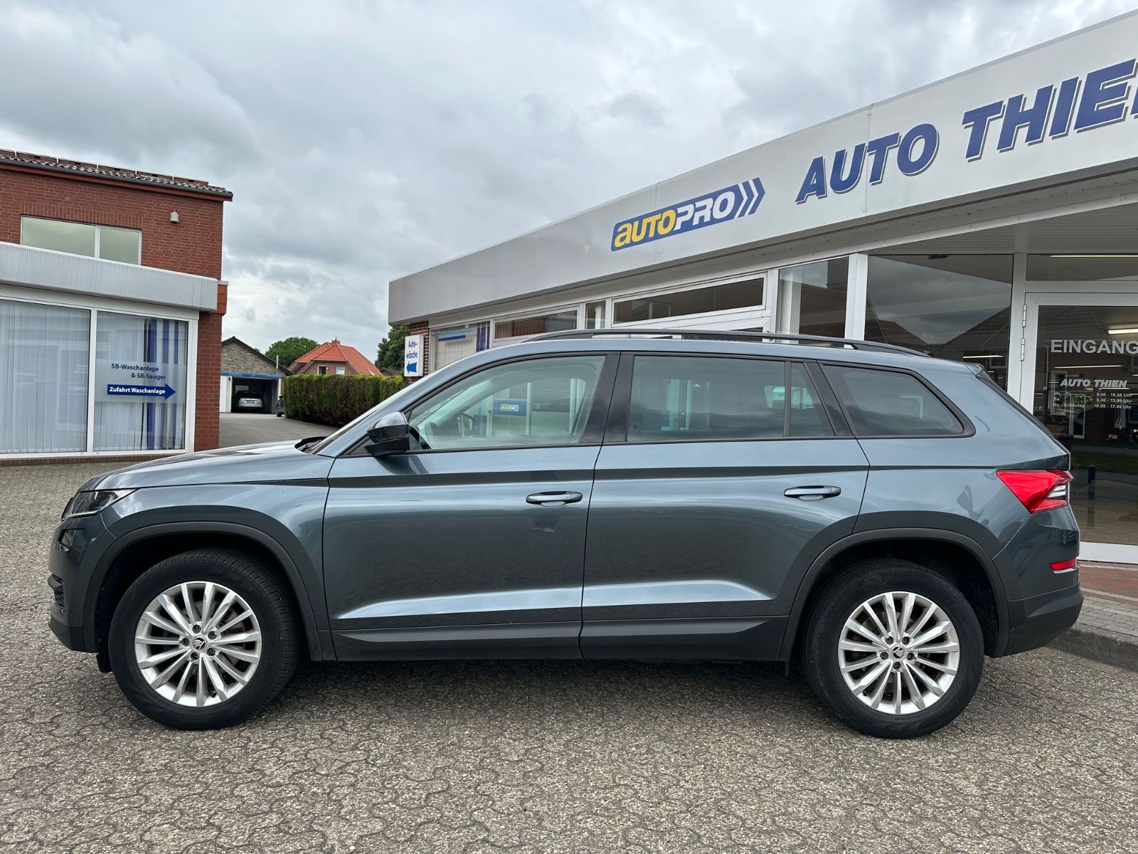 Fahrzeugabbildung SKODA Kodiaq 1.5 TSI Ambition LED/Navi/SHZG/18"
