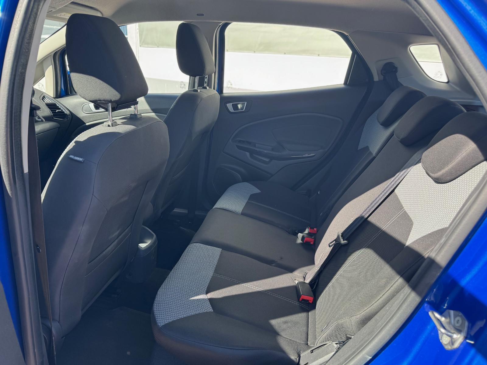Ford EcoSport 2015 — photo 14