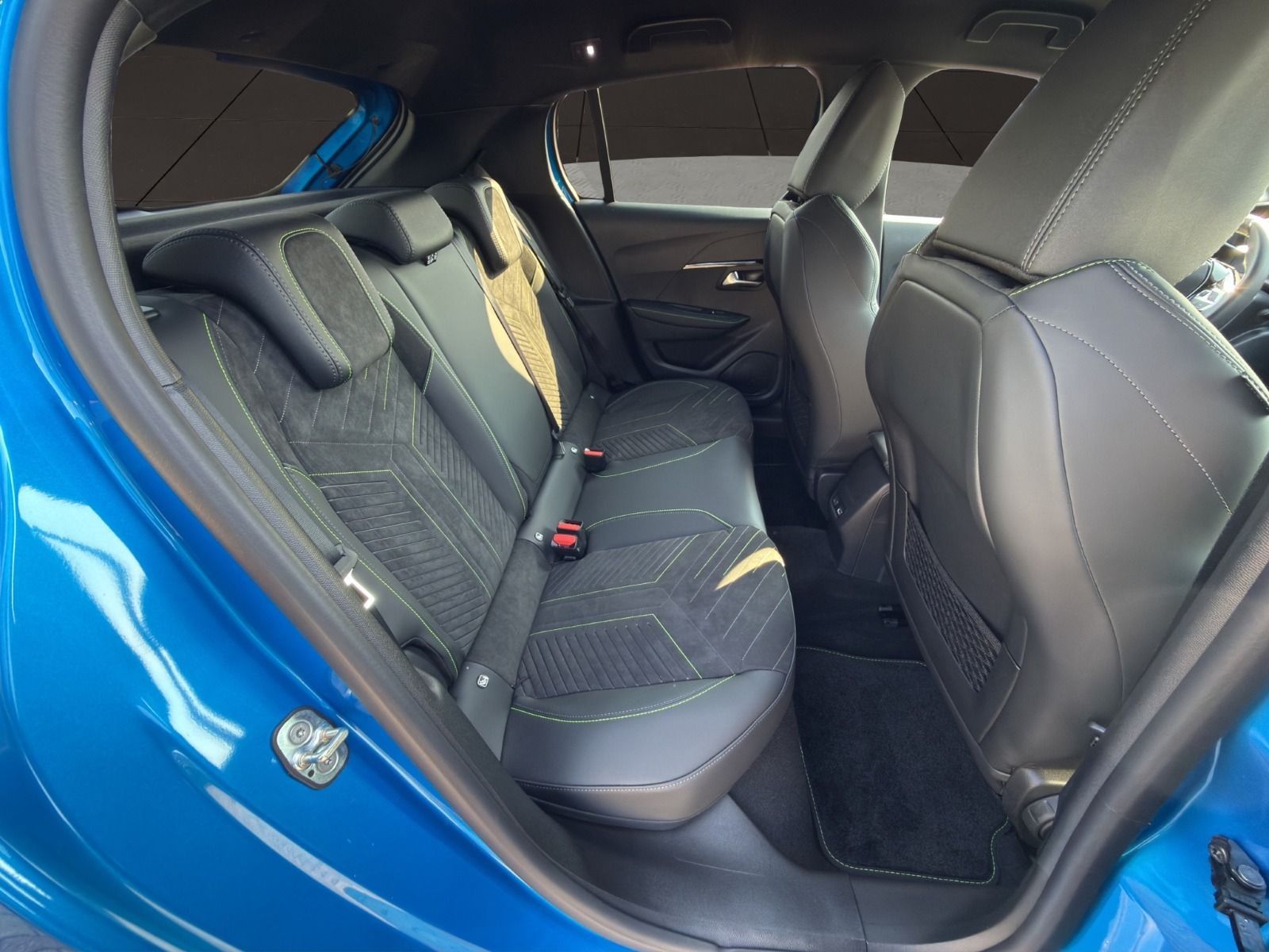 Peugeot 208 - Bild 17