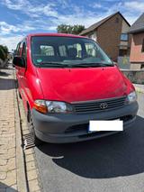Toyota Hiace 9 Sitzer inkl. AHK