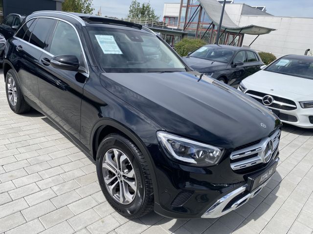 MERCEDES-BENZ GLC 300 de 4Matic*Panorama-LED-Navi-AHK*