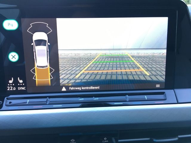 Golf VIII Variant 1.5 eTSI 150 PS DSG PANORAMA/L