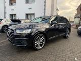 Audi Q7 3.0 TDI quattro/S-Line/7 Sitzer /Pano - Audi Q7 in Bonn
