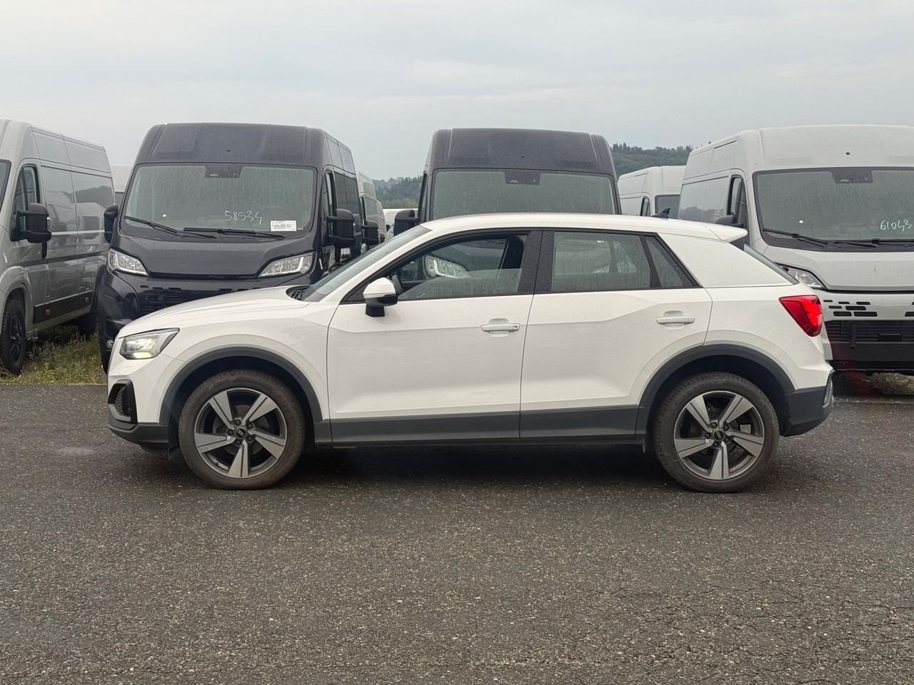 Audi Q2 30 TDI Admired imagem 2