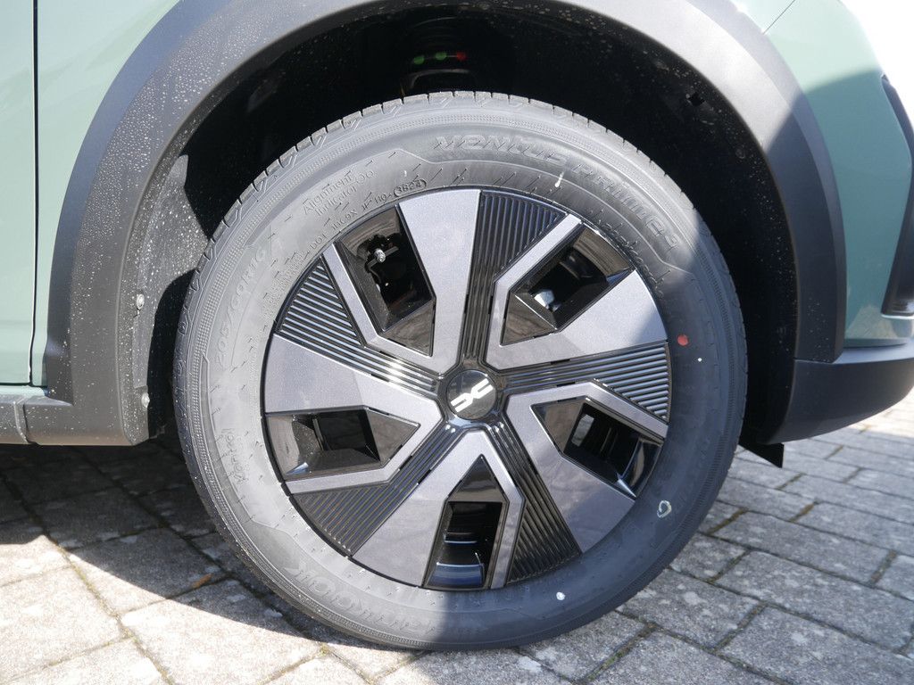 Fahrzeugabbildung Dacia Sandero Stepway Expression TCe 90