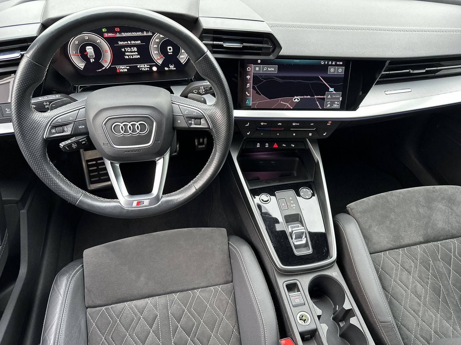 Fahrzeugabbildung Audi A3 SpB 35 TDI Aut. S-Line NAV+LED+ACC+V-COCKPIT