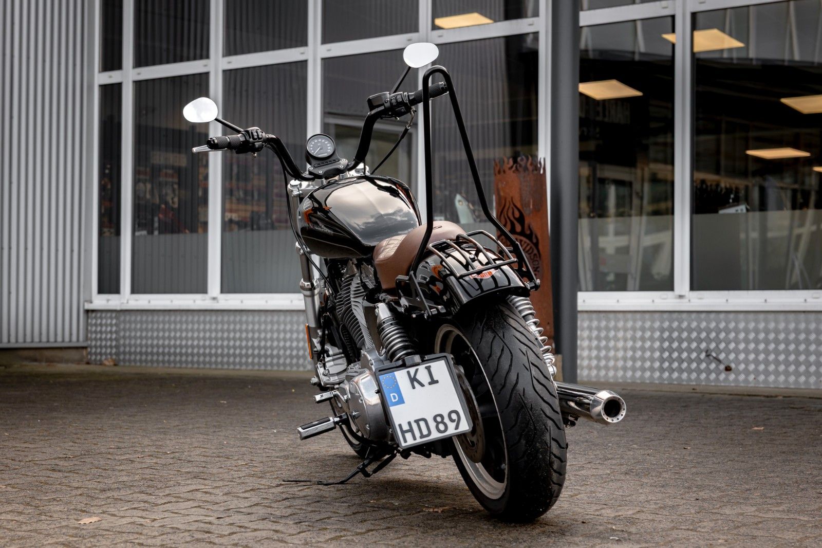 Fahrzeugabbildung Harley-Davidson XL883L SUPERLOW SPORTSTER - MILLER ABGASANLAGE