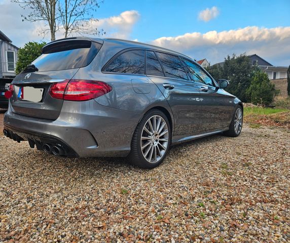 Mercedes-Benz C 43 AMG Mercedes-AMG C 43 4MATIC T Autom. M...