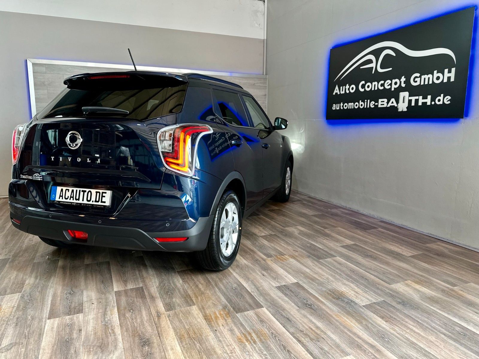 Fahrzeugabbildung Ssangyong Tivoli Quartz 1,5P 6AT 2WD*Finanzierung*NAVI*RFK