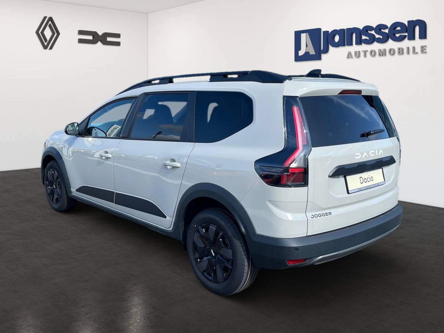 Fahrzeugabbildung Dacia Jogger Expression TCe 110 7-Sitzer