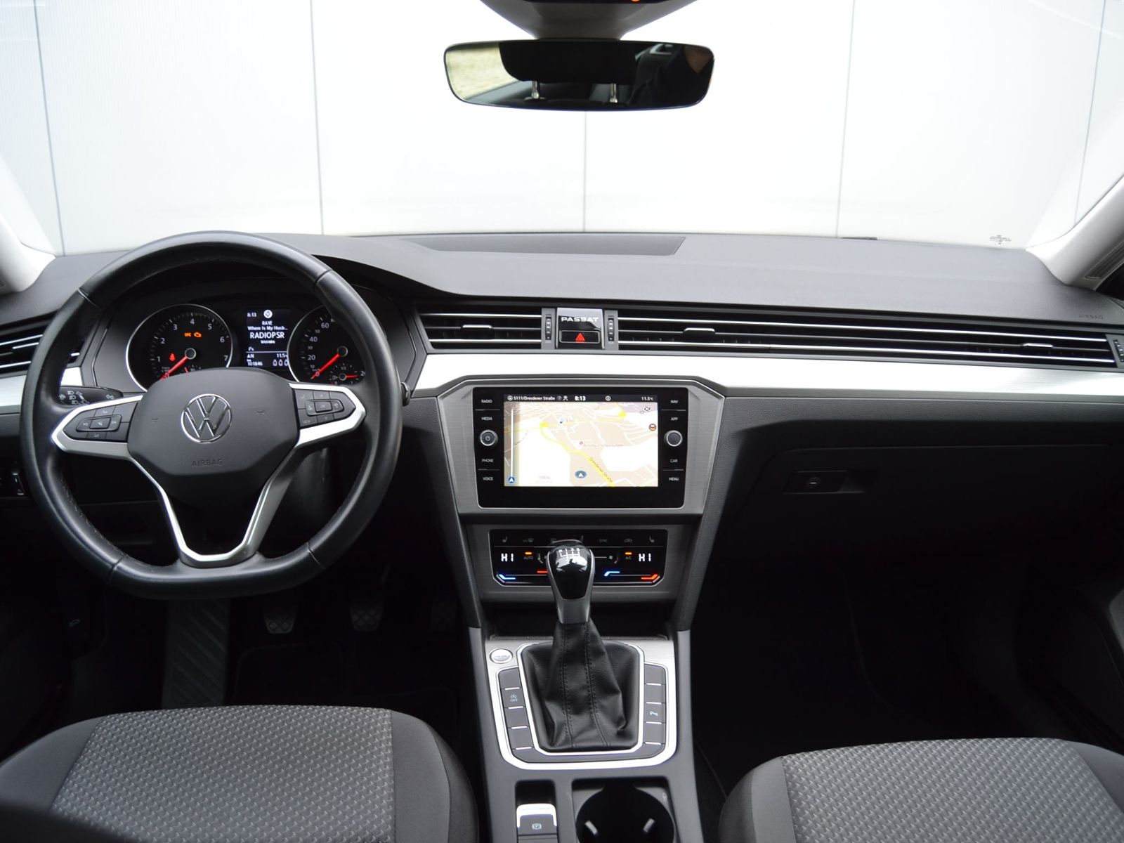 Passat Variant 1.5 TSI LED/NAVI+VZE+RFK/BUSINESS