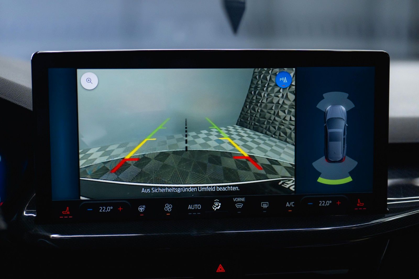 Fahrzeugabbildung Ford Focus Turnier ST X Performance *Head Up*LED*DAB*