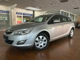Opel Astra J Sports Tourer Selection - Opel Astra: Sports Tourer Selection