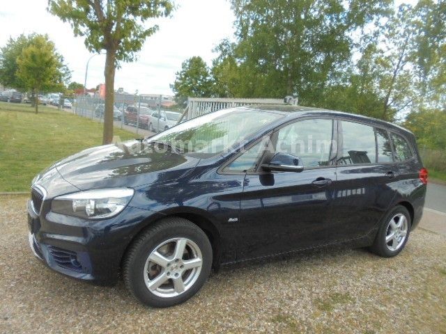 BMW 218 i Gran Tourer Sport Line NAVI+SHZ+AHK 1.HAND