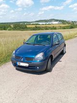 Renault Clio 1.2 16V *1. Hand Rentnerauto*... - Renault Clio aus 2002: 1.2