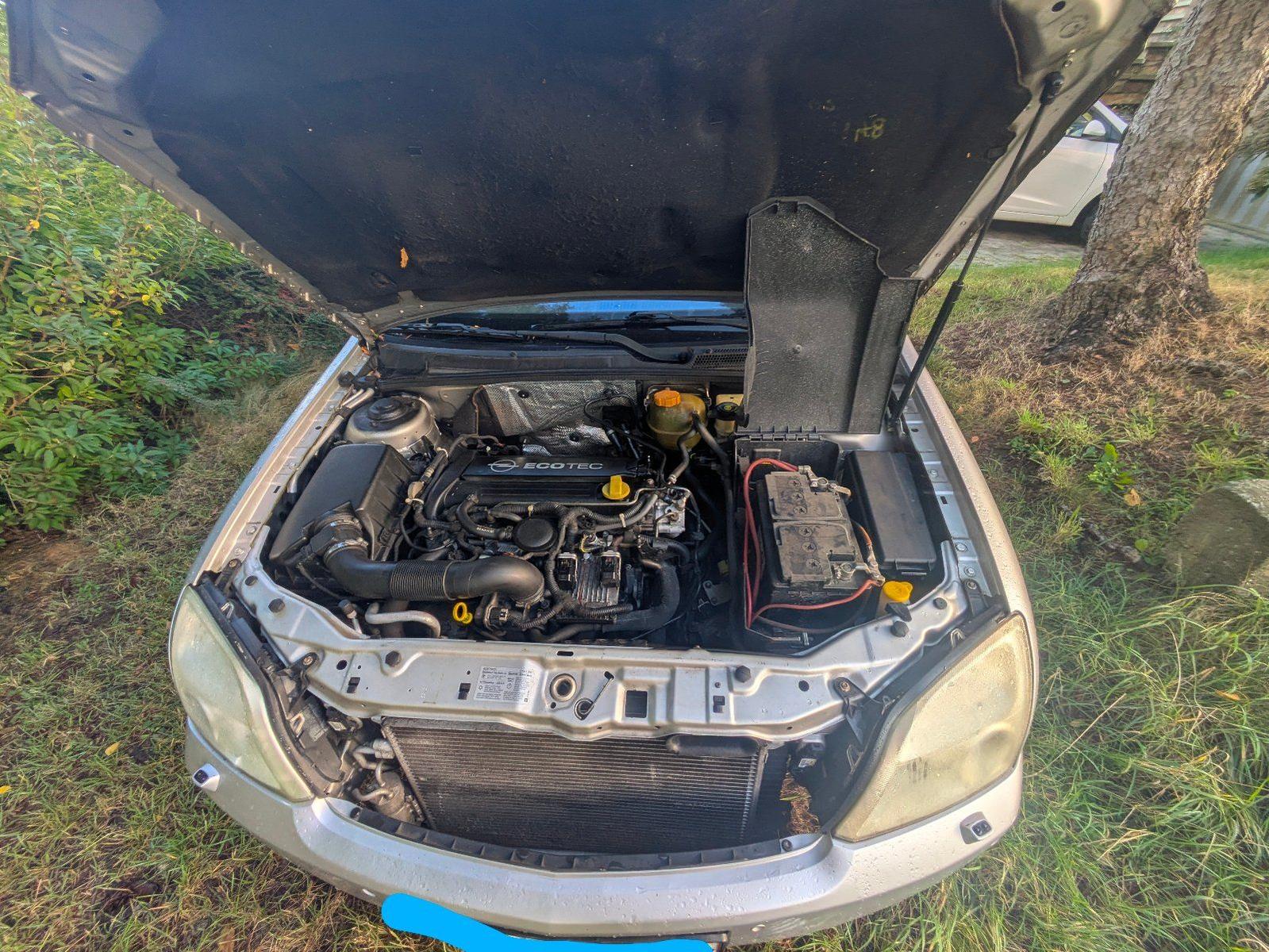 Opel Vectra 2004 — photo 5