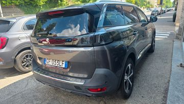Peugeot 5008 - 4