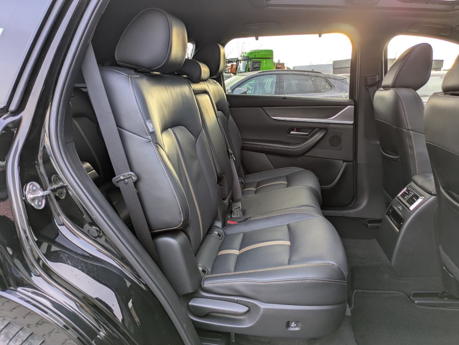 Fahrzeugabbildung Mazda CX-80 3.3L Homura Plus PANO*HUD*BOSE*NAPPA*7SIT