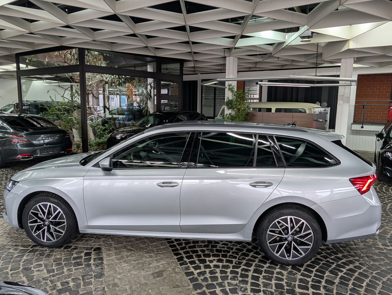 Fahrzeugabbildung SKODA Octavia 1.5 TSI mHEV Style ACC AHK 5J.-Garantie