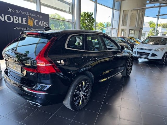Fahrzeugabbildung Volvo XC60 Inscription AWD LEDER RFK 19"
