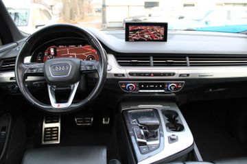 Audi Q7 - 10